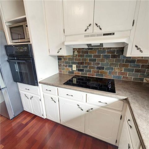 16009 E 37TH Terrace, Independence, MO 64055
