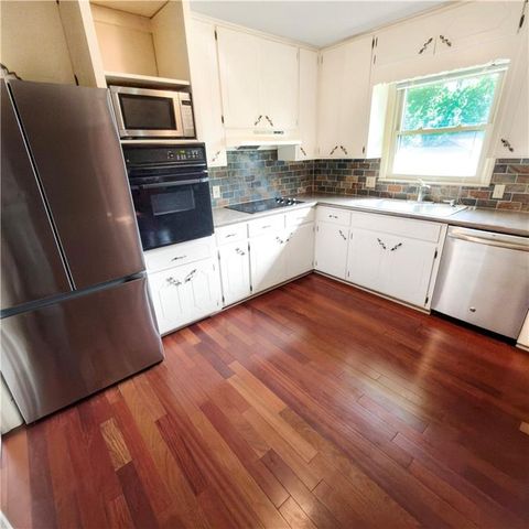 16009 E 37TH Terrace, Independence, MO 64055