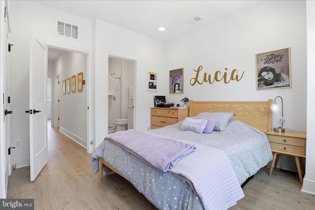 7331 BLADE DR, Falls Church, VA 22042