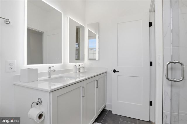 7331 BLADE DR, Falls Church, VA 22042
