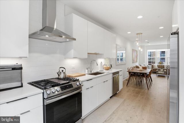 7331 BLADE DR, Falls Church, VA 22042