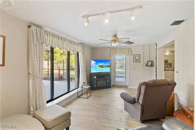 2249 Ephraim AVE, Fort Myers, FL 33907