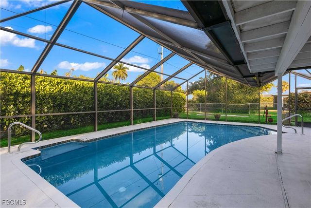 2249 Ephraim AVE, Fort Myers, FL 33907