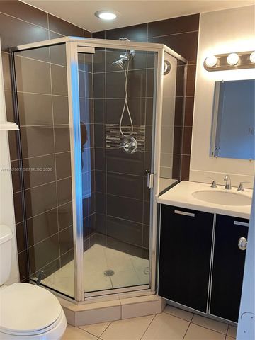 621 11th St 103, Miami Beach, FL 33139