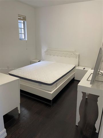 621 11th St 103, Miami Beach, FL 33139