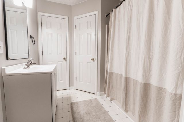 102 Elbert Ct, Christiana, TN 37037