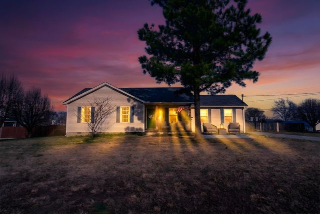 102 Elbert Ct, Christiana, TN 37037