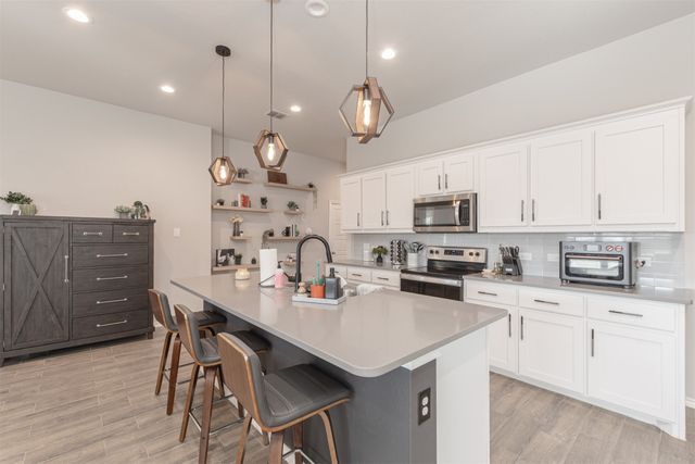 706 Presidio Street, Aubrey, TX 76227