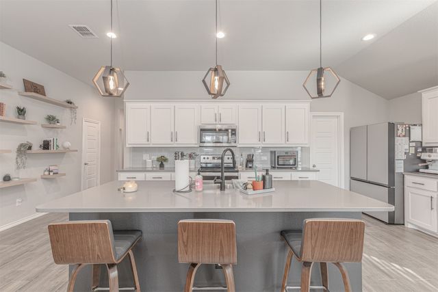 706 Presidio Street, Aubrey, TX 76227