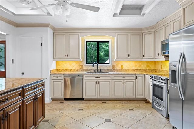 10651 County Road 1, Fairhope, AL 36532