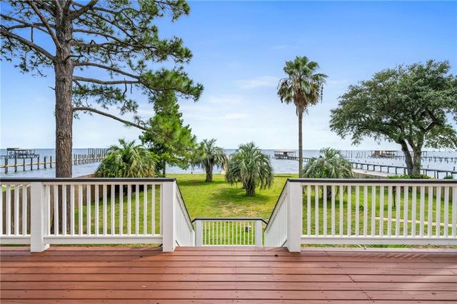 10651 County Road 1, Fairhope, AL 36532