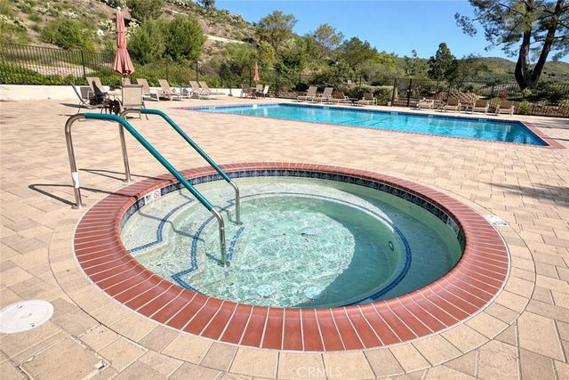 91 Monte Vista, Newbury Park, CA 91320