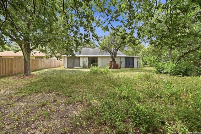 4835 BINZ ENGLEMAN RD, Kirby, TX 78219