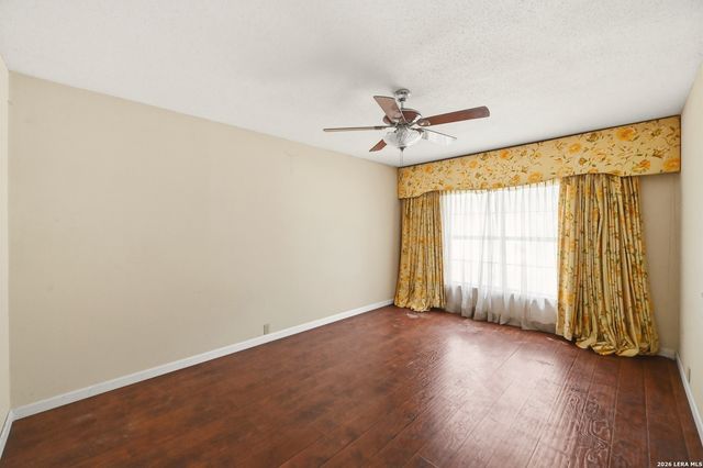 4835 BINZ ENGLEMAN RD, Kirby, TX 78219