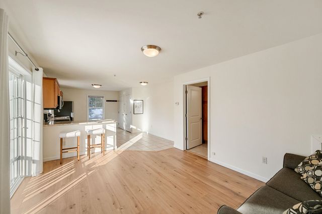 107 John Fay Rd Apt 204, South Burlington, VT 05403