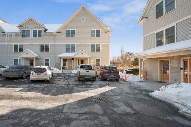 107 John Fay Rd Apt 204, South Burlington, VT 05403