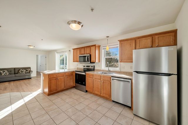 107 John Fay Rd Apt 204, South Burlington, VT 05403