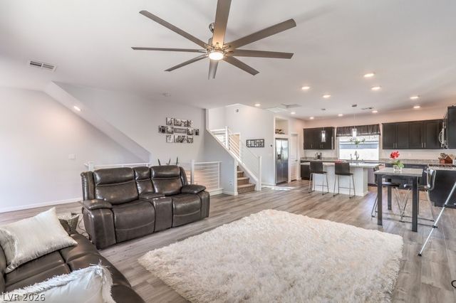 8086 Misty Canyon Avenue, Las Vegas, NV 89113