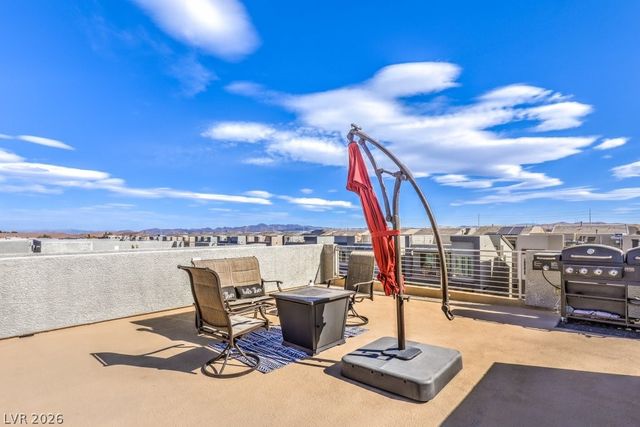 8086 Misty Canyon Avenue, Las Vegas, NV 89113