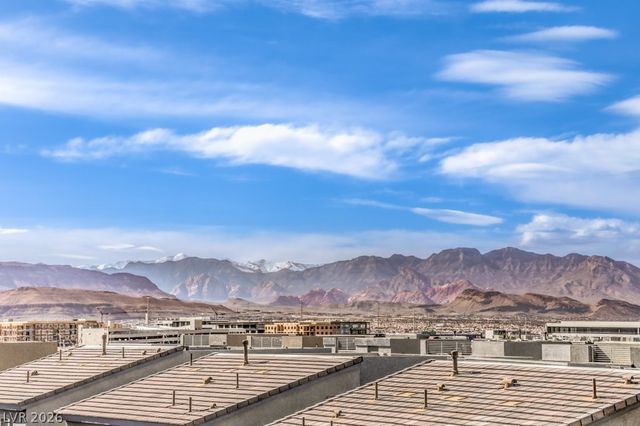 8086 Misty Canyon Avenue, Las Vegas, NV 89113