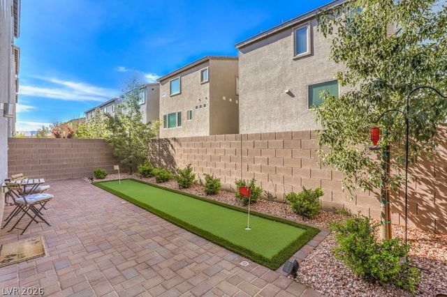 8086 Misty Canyon Avenue, Las Vegas, NV 89113