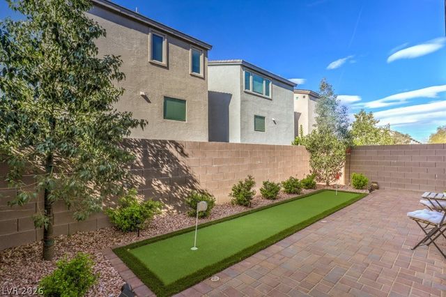 8086 Misty Canyon Avenue, Las Vegas, NV 89113