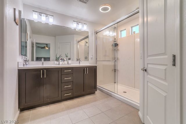 8086 Misty Canyon Avenue, Las Vegas, NV 89113