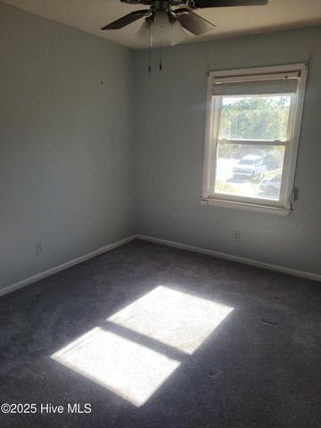 128 Lehigh Road, Wilmington, NC 28412