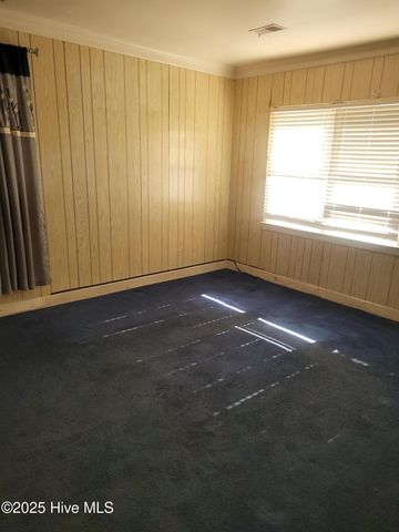 128 Lehigh Road, Wilmington, NC 28412