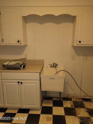 128 Lehigh Road, Wilmington, NC 28412