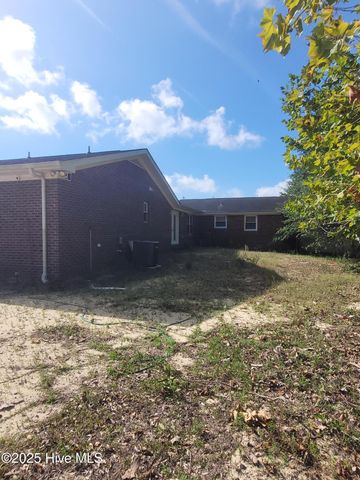 128 Lehigh Road, Wilmington, NC 28412