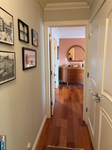 300 Winston Drive 1521, Cliffside Park, NJ 07010