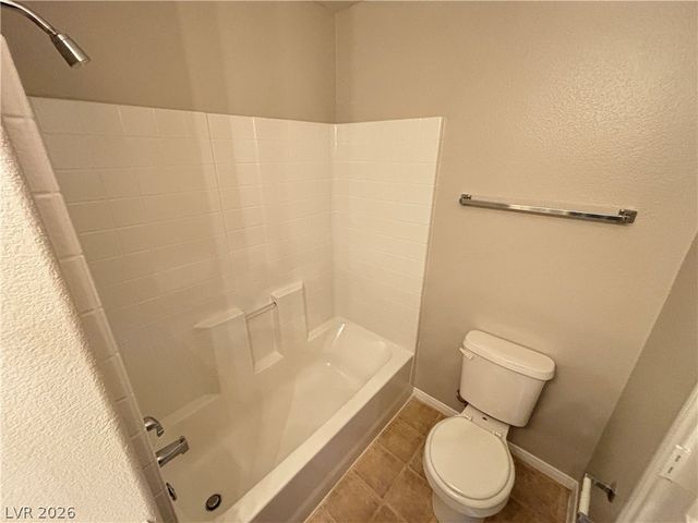 8409 Tiger Woods Avenue, Las Vegas, NV 89128