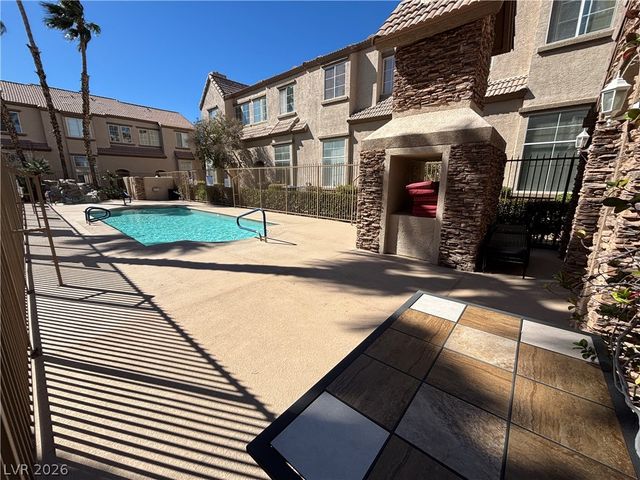 8409 Tiger Woods Avenue, Las Vegas, NV 89128