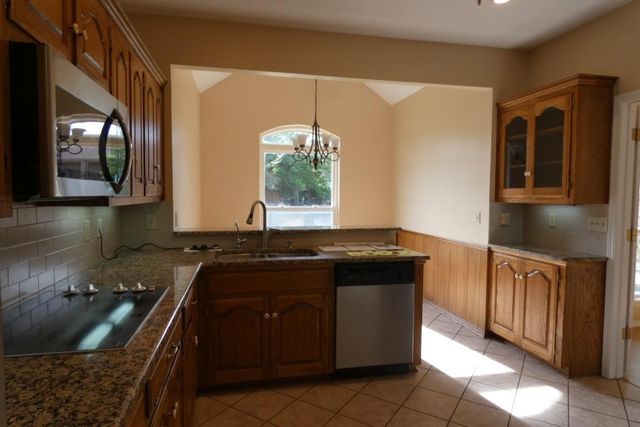 2303 NW Crosby Park, Lawton, OK 73505