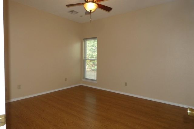 2303 NW Crosby Park, Lawton, OK 73505