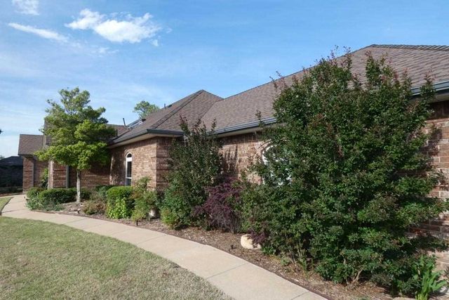 2303 NW Crosby Park, Lawton, OK 73505