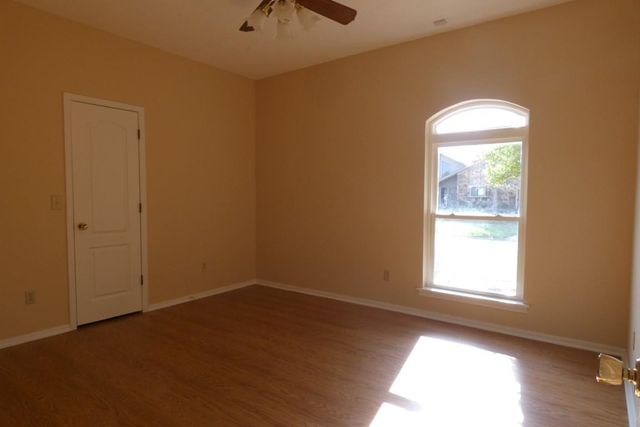 2303 NW Crosby Park, Lawton, OK 73505