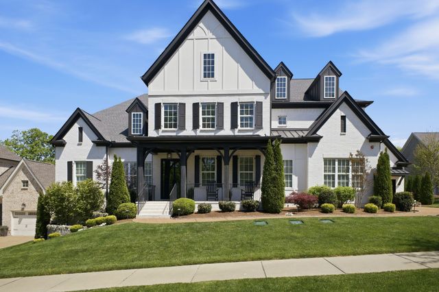 1037 Firestone Dr, Franklin, TN 37067