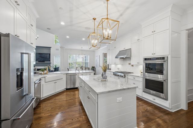 1037 Firestone Dr, Franklin, TN 37067