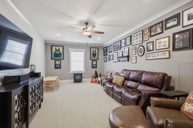 1037 Firestone Dr, Franklin, TN 37067