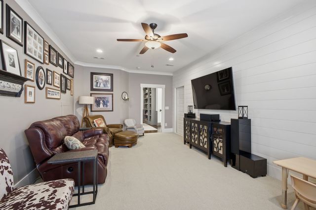 1037 Firestone Dr, Franklin, TN 37067