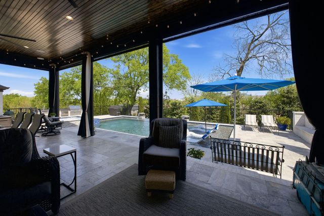 1037 Firestone Dr, Franklin, TN 37067