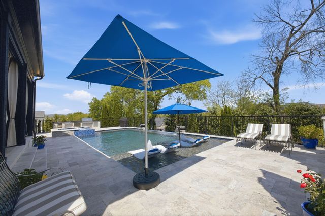 1037 Firestone Dr, Franklin, TN 37067