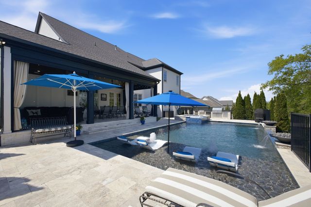 1037 Firestone Dr, Franklin, TN 37067