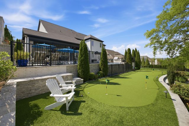 1037 Firestone Dr, Franklin, TN 37067