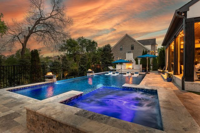 1037 Firestone Dr, Franklin, TN 37067