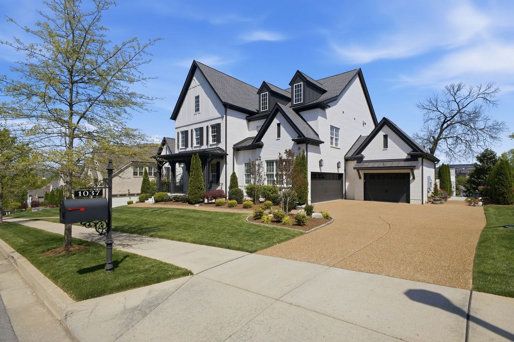 1037 Firestone Dr, Franklin, TN 37067