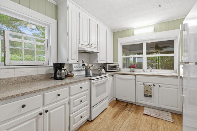 411 W 48TH STREET, Bradenton, FL 34209
