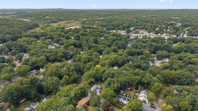 2 Border Rd, Natick, MA 01760
